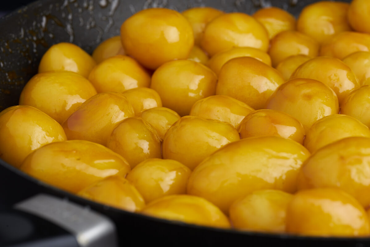 Danish caramel potatoes in a pan