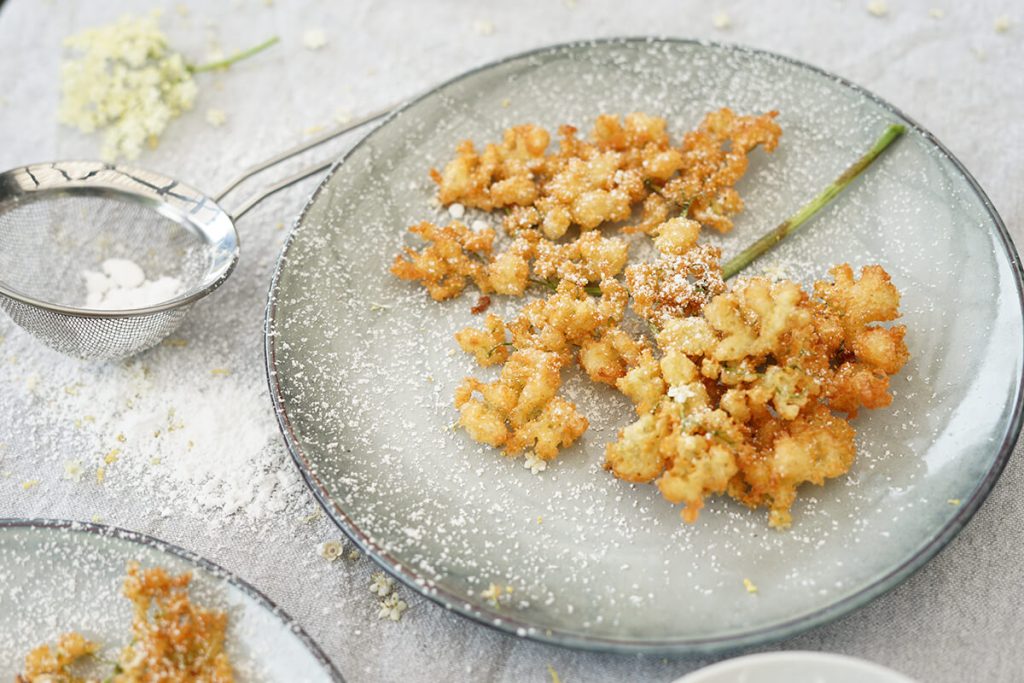 danish elderflower fritters with icing sugar