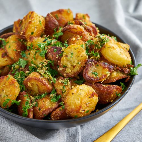 Crispy roasted potatoes - Recipe for crispy oven potatoes with rosemary