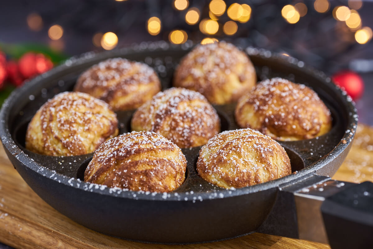 pan with danish aebleskiver