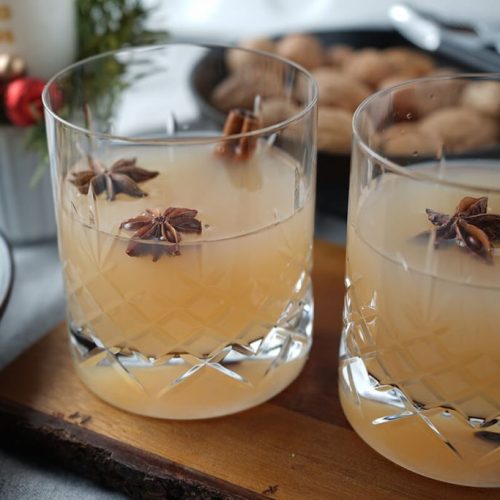 Danish mulled white wine with star anis and christmas spices