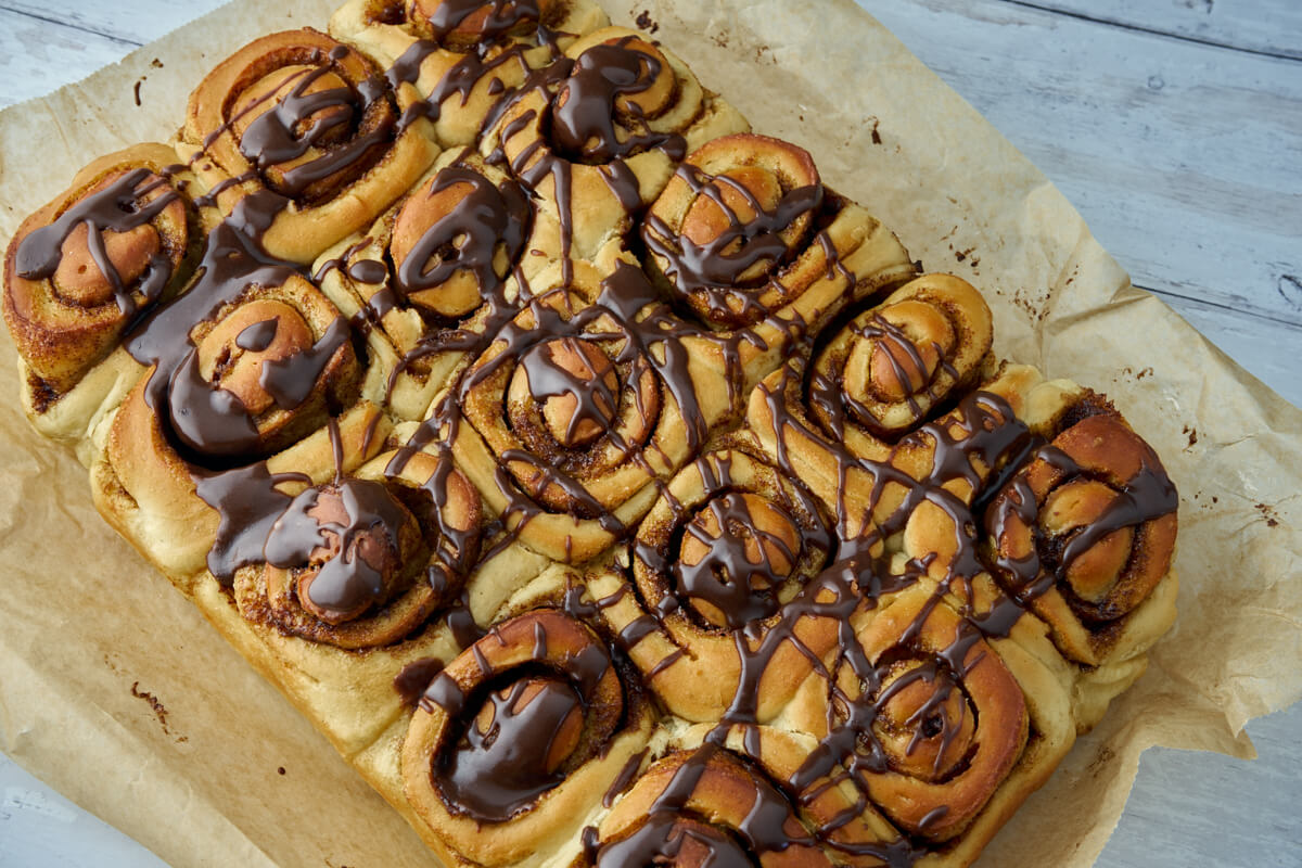 danish cinnamon rolls with brown icing (snails)
