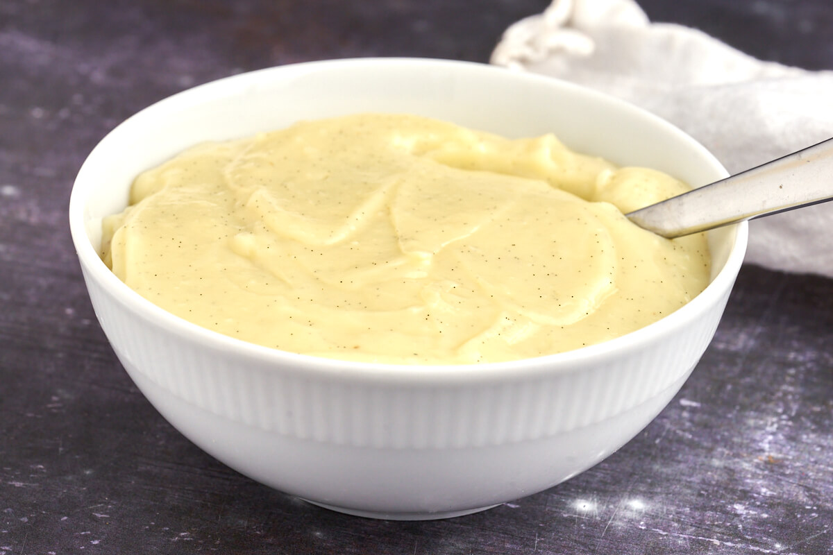 bowl with homemade danish pastry cream with vanilla