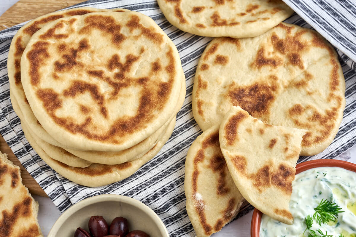 easy greek pita bread for tzatziki or gyros