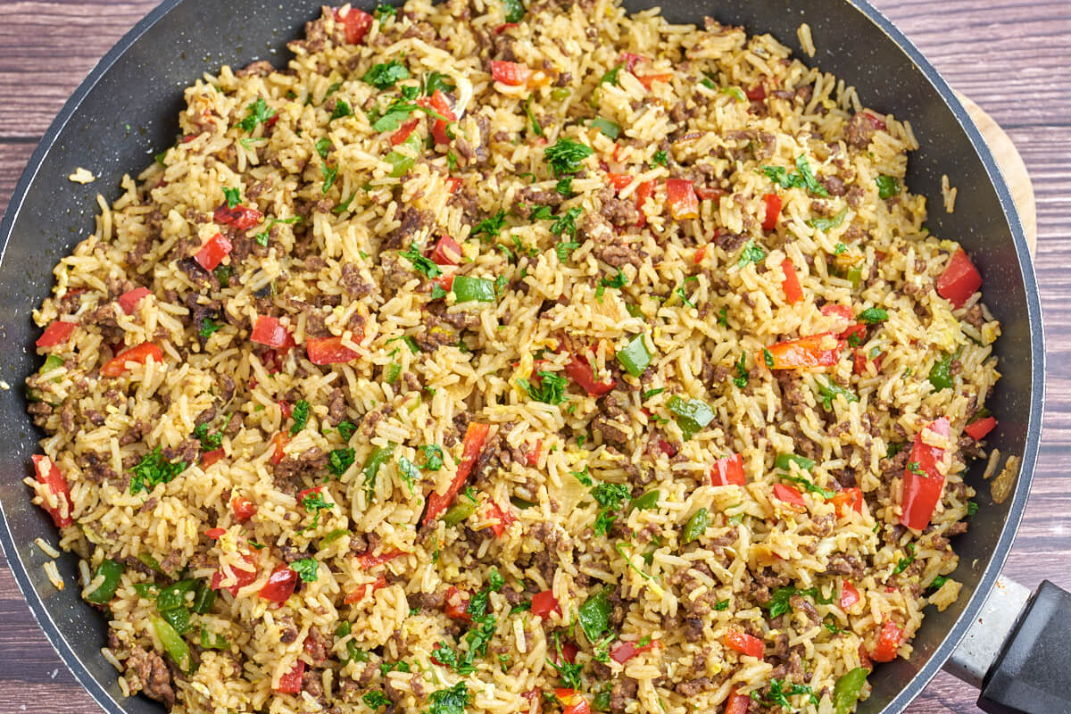 Minced beef fried rice with vegetables