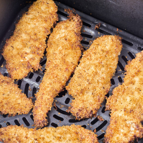 air fryer crispy chicken in air fryer basket