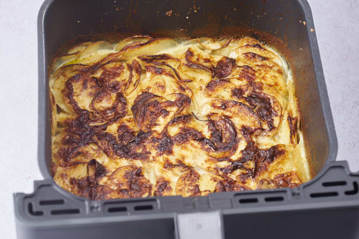 air fryer scalloped potatoes in basket for cosori dualblaze