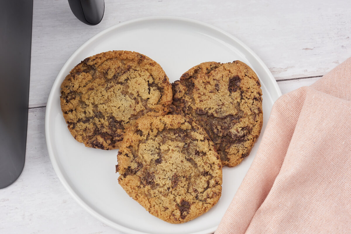 air fryer with home made chocolate chip cookies