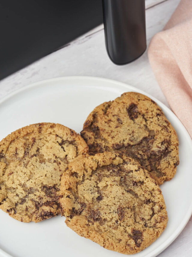 chocolate chip cookies in air fryer