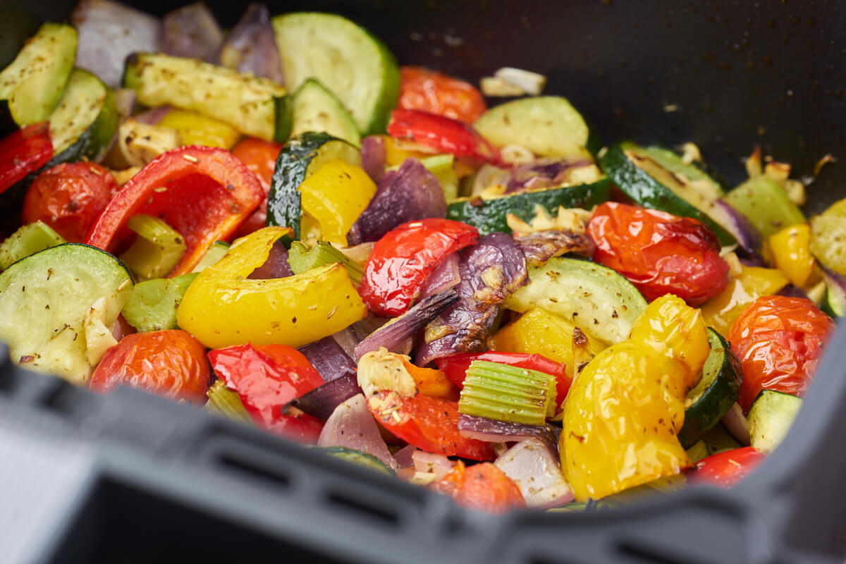 air fryer italian vegetables with mediterranean seasoning