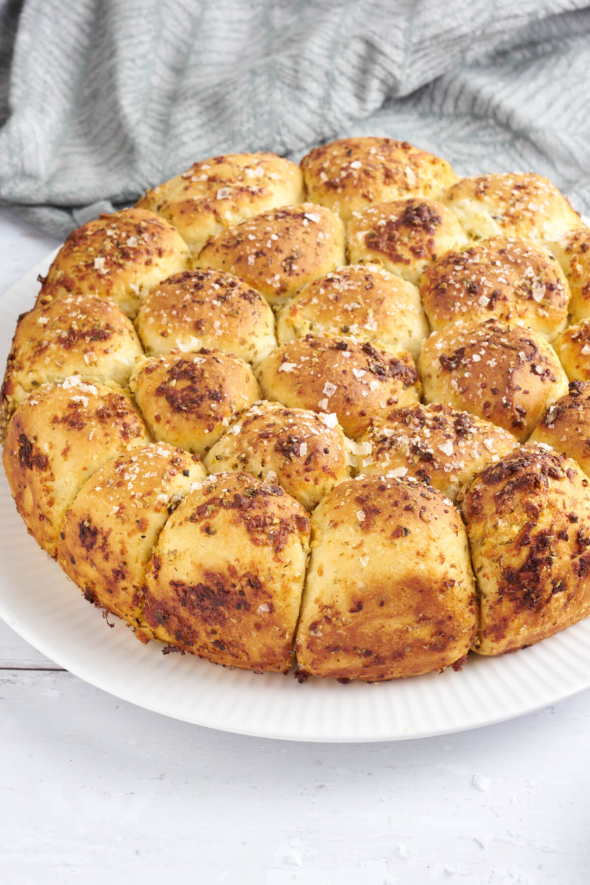 delicious golden cheese stuffed garlic bread