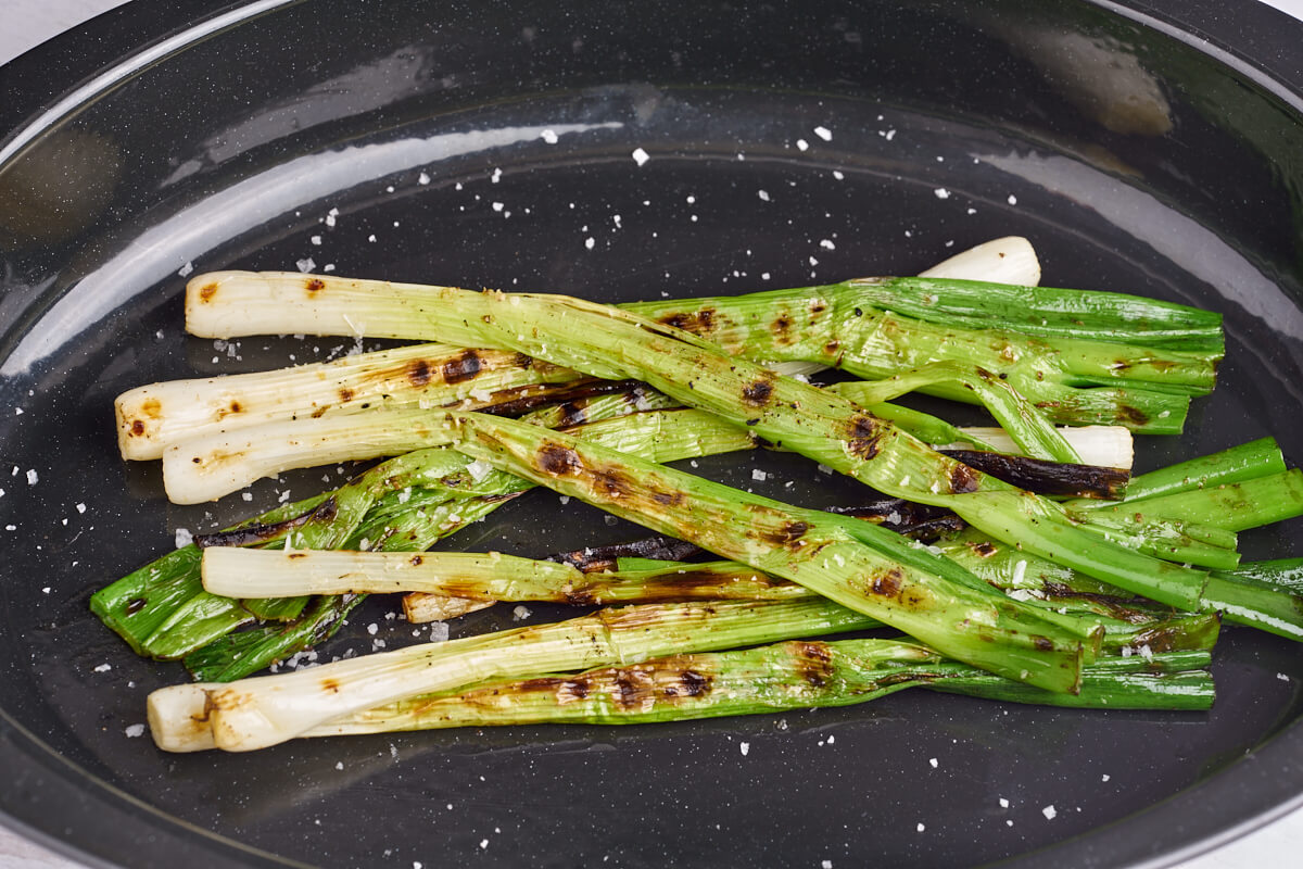 grilled green onions/scallions/spring onions
