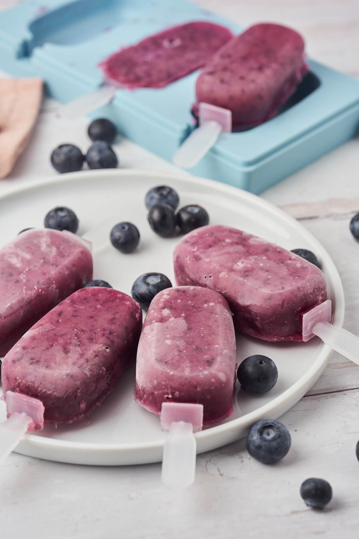 homemade blueberry popsicles with popsicle mold