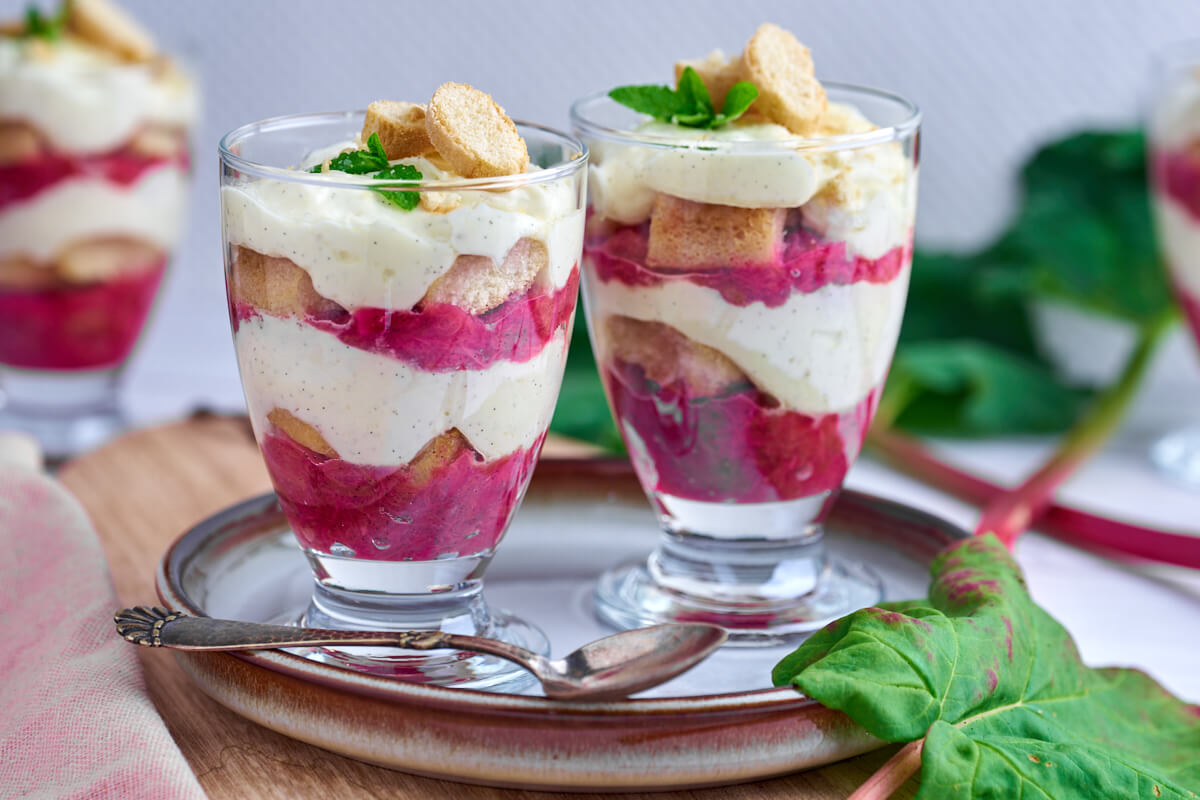 glasses with rhubarb trifle with mascarpone and ladyfingers