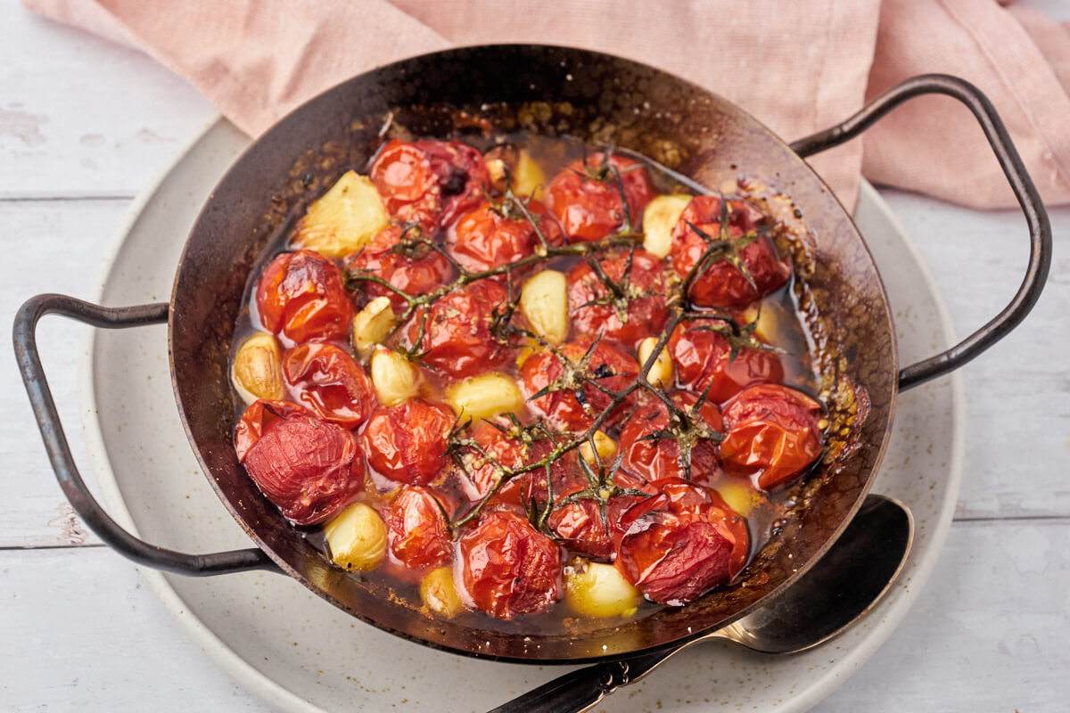 roasted cherry tomatoes with garlic