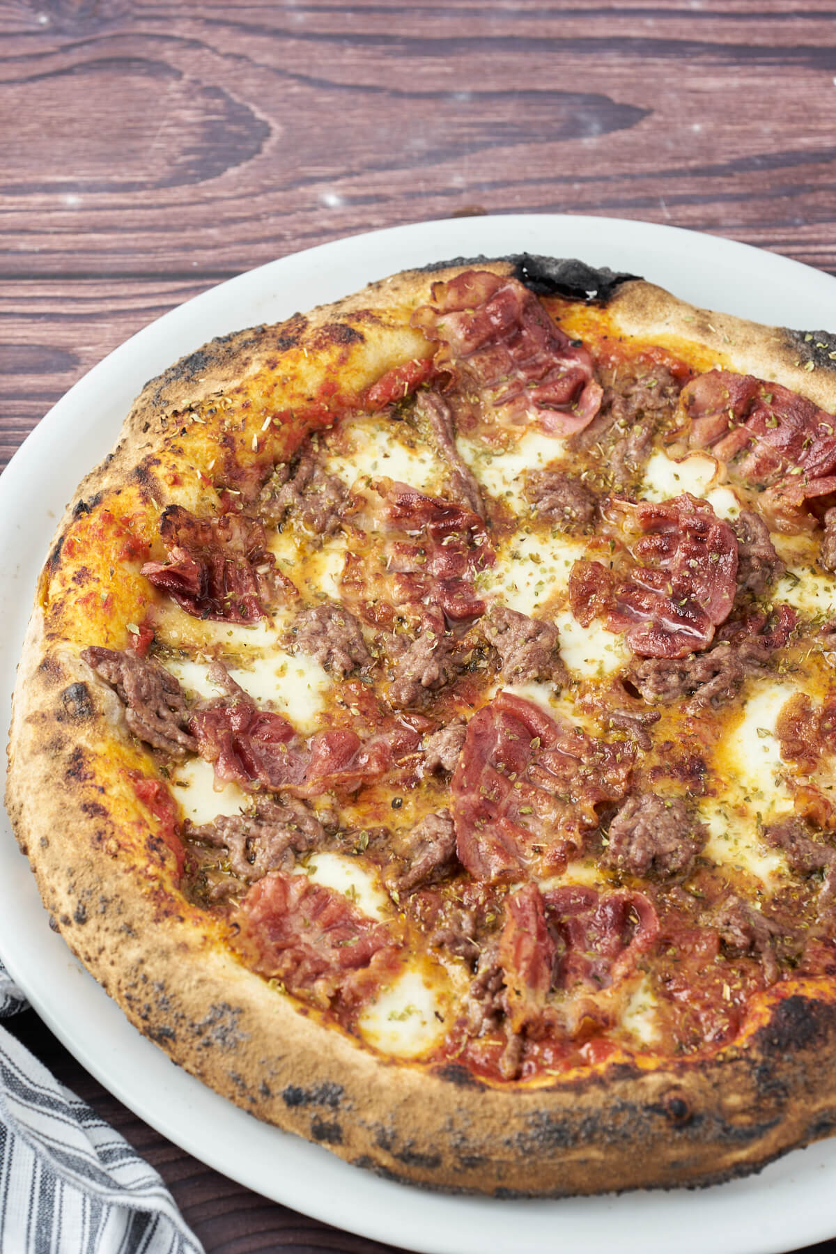 pizza with beef and bacon