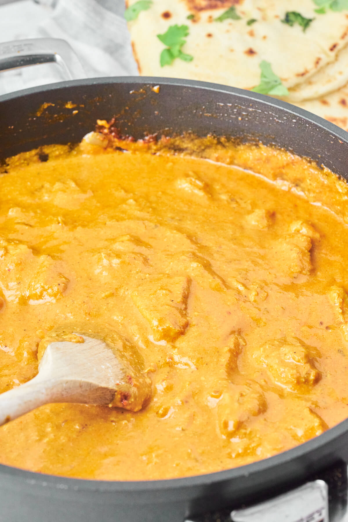 pot with chicken tikka masala