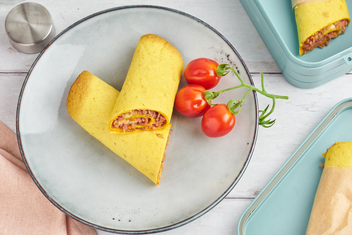 Lunchbox pizza roll ups in tortillas