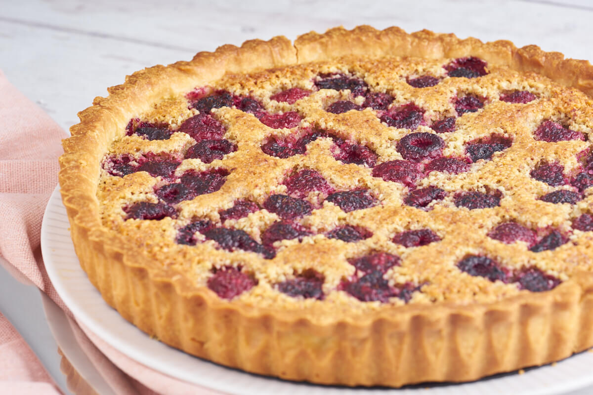 raspberry frangipane tart